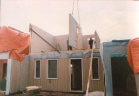 5-10-1987 muur slaapkamer badkamer.jpg